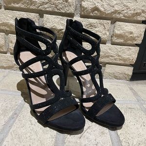 Kelly & Katie Carisa Pump Women’s 8.5 Heel Black Rhinestones